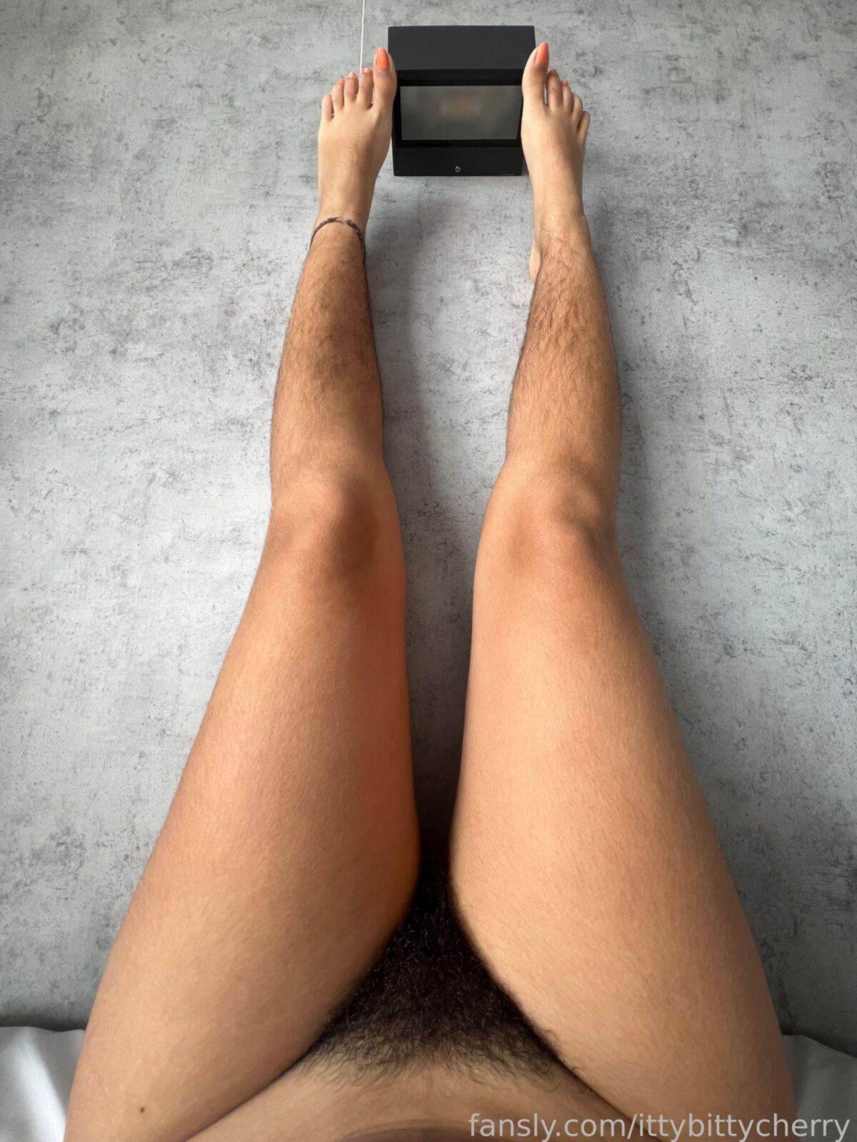 Ее POV Hairy