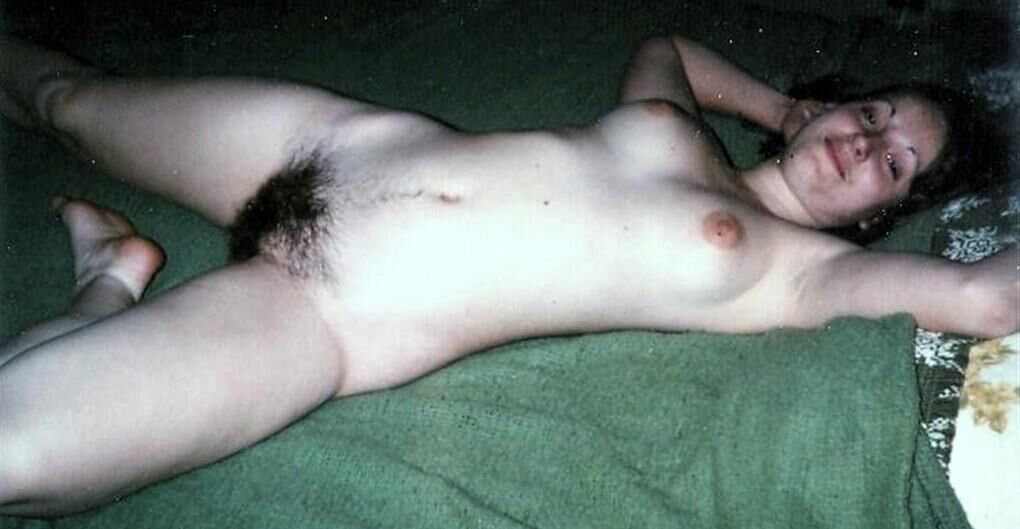 Ven a la cama conmigo