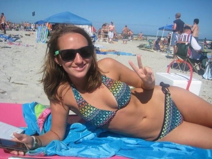 Жюль SC Surority Girl выставлен после того, как утечка в колледже утечка взломана