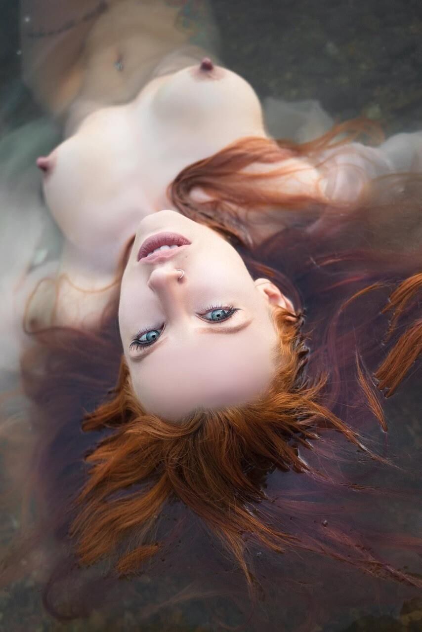 Fifty Shades of Red McLXXXIX