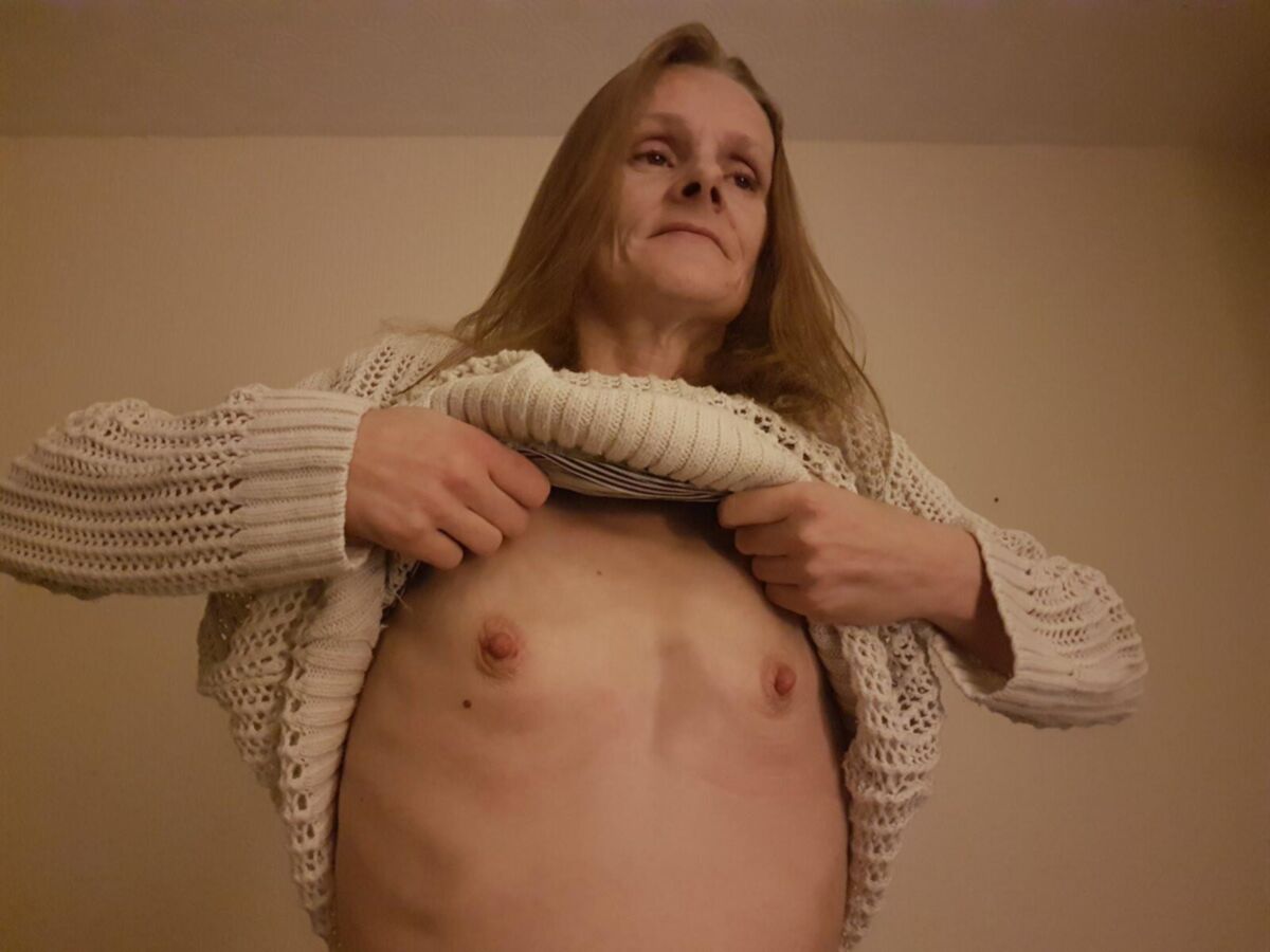 Esposas e namoradas mostrando peitos