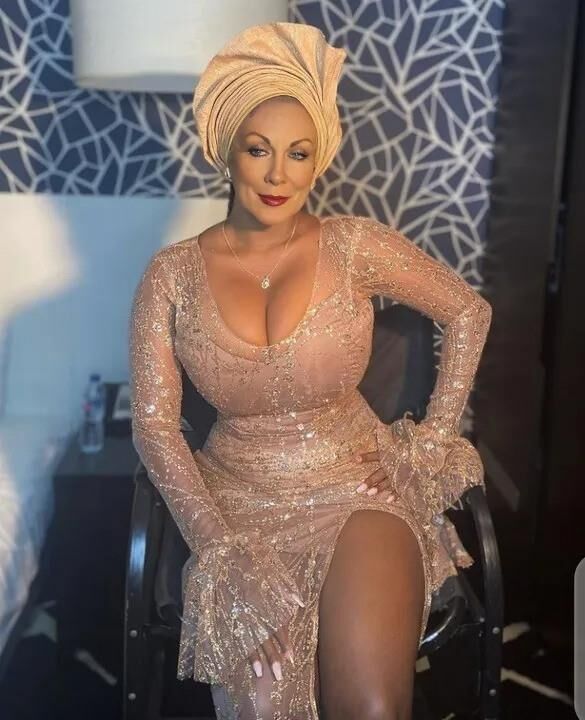Curvy maduro y sexy