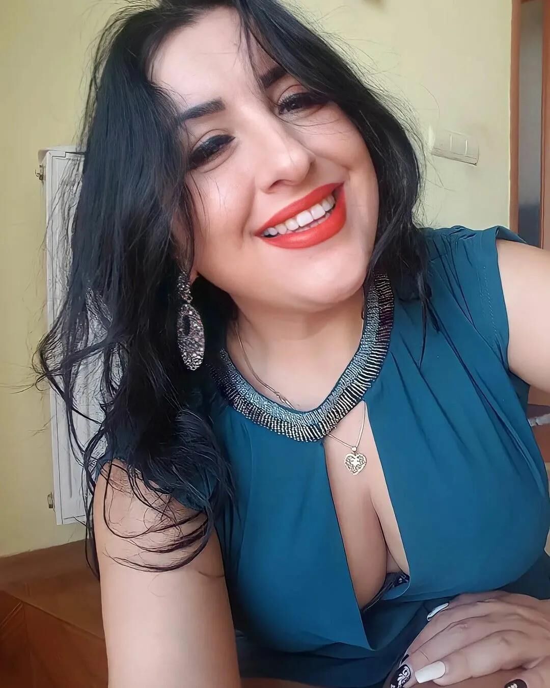 TURKISH MATURE LADY PICTURE 