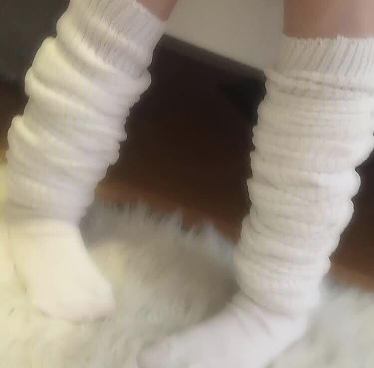 Wer liebt keine Socken und haarige Muschi?