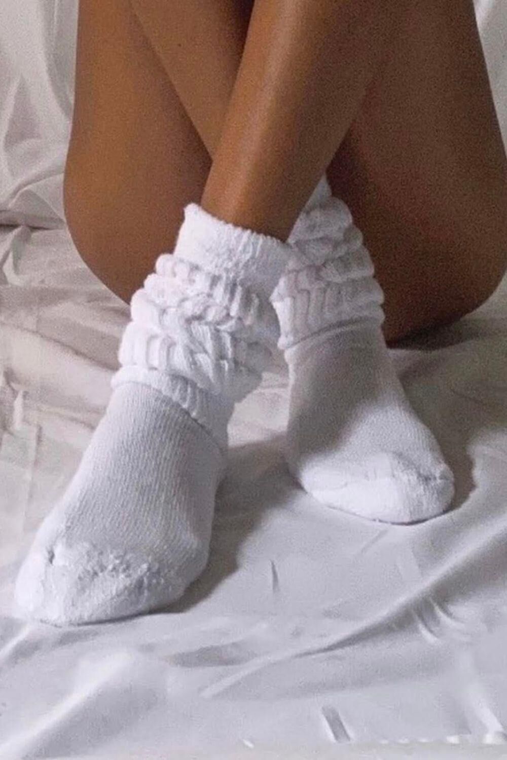 Wer liebt keine Socken und haarige Muschi?