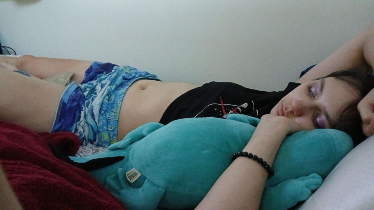 Vagabunda gótica exposta por sua cuck