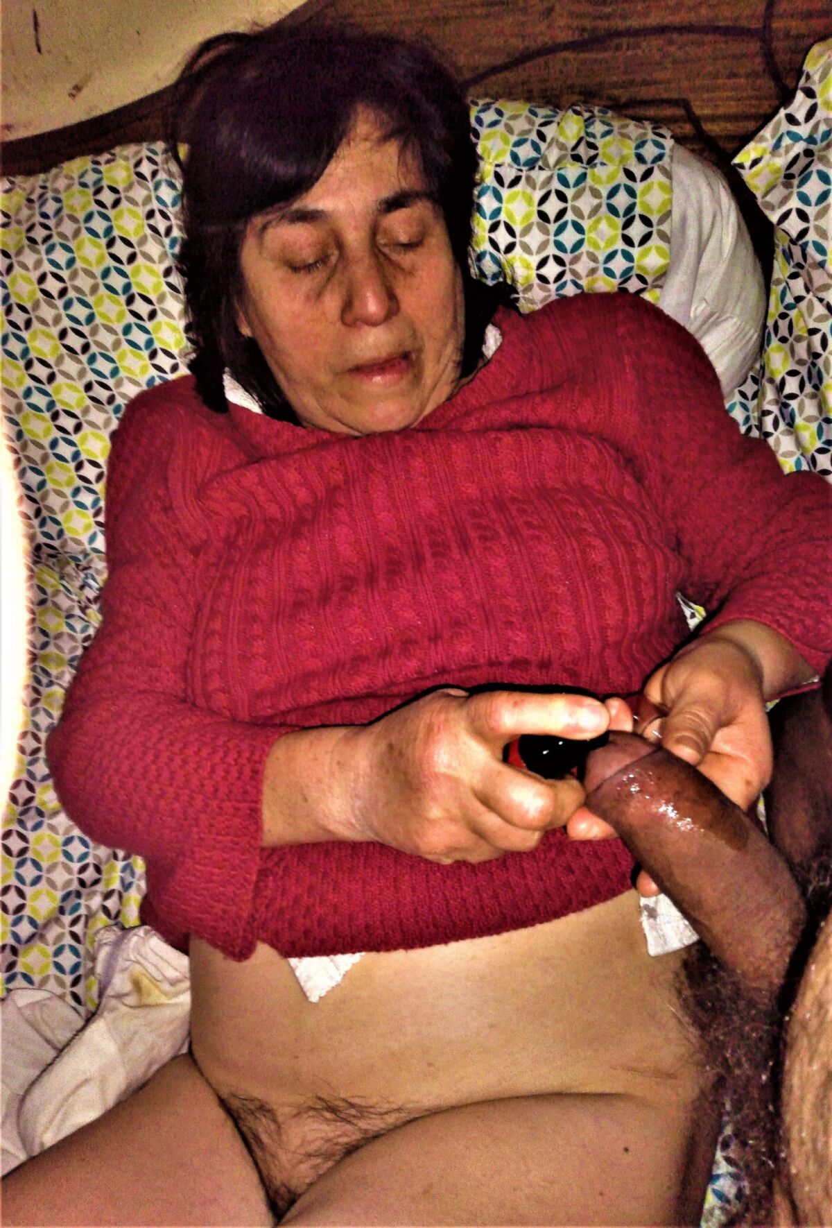 Un vieux laideron um salir sans complexo