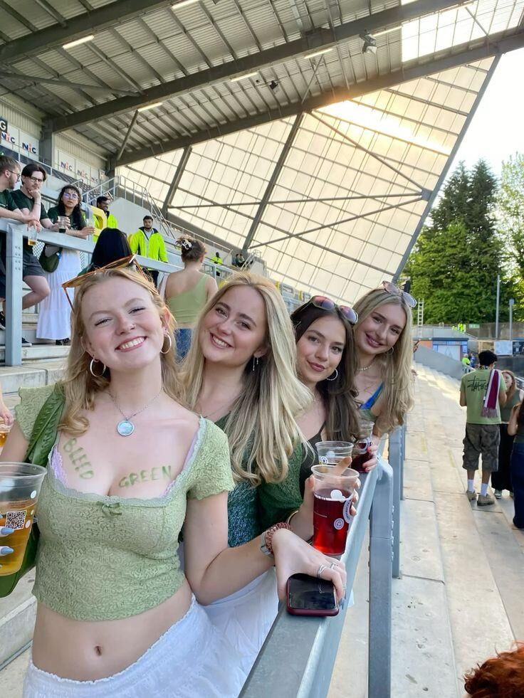 P interesse em beleza foco em modelos jovens muito sexy