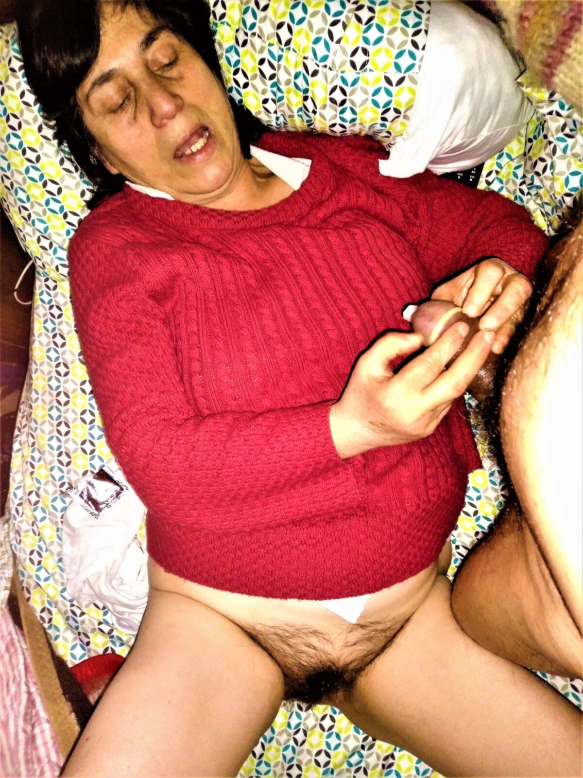 Un vieux laideron um salir sans complexo