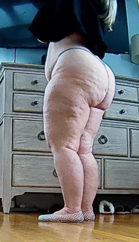 BBW Wife Getting Undressed