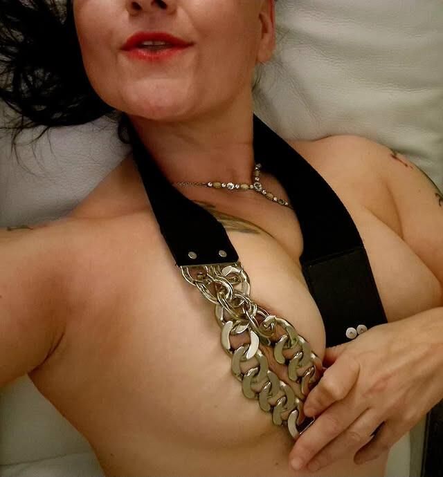 Very hot Finnish mature fetish/bondage slut (NN) 