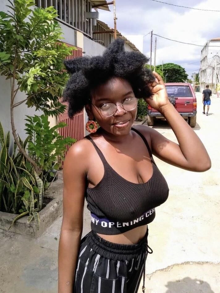  Ebony Beauty