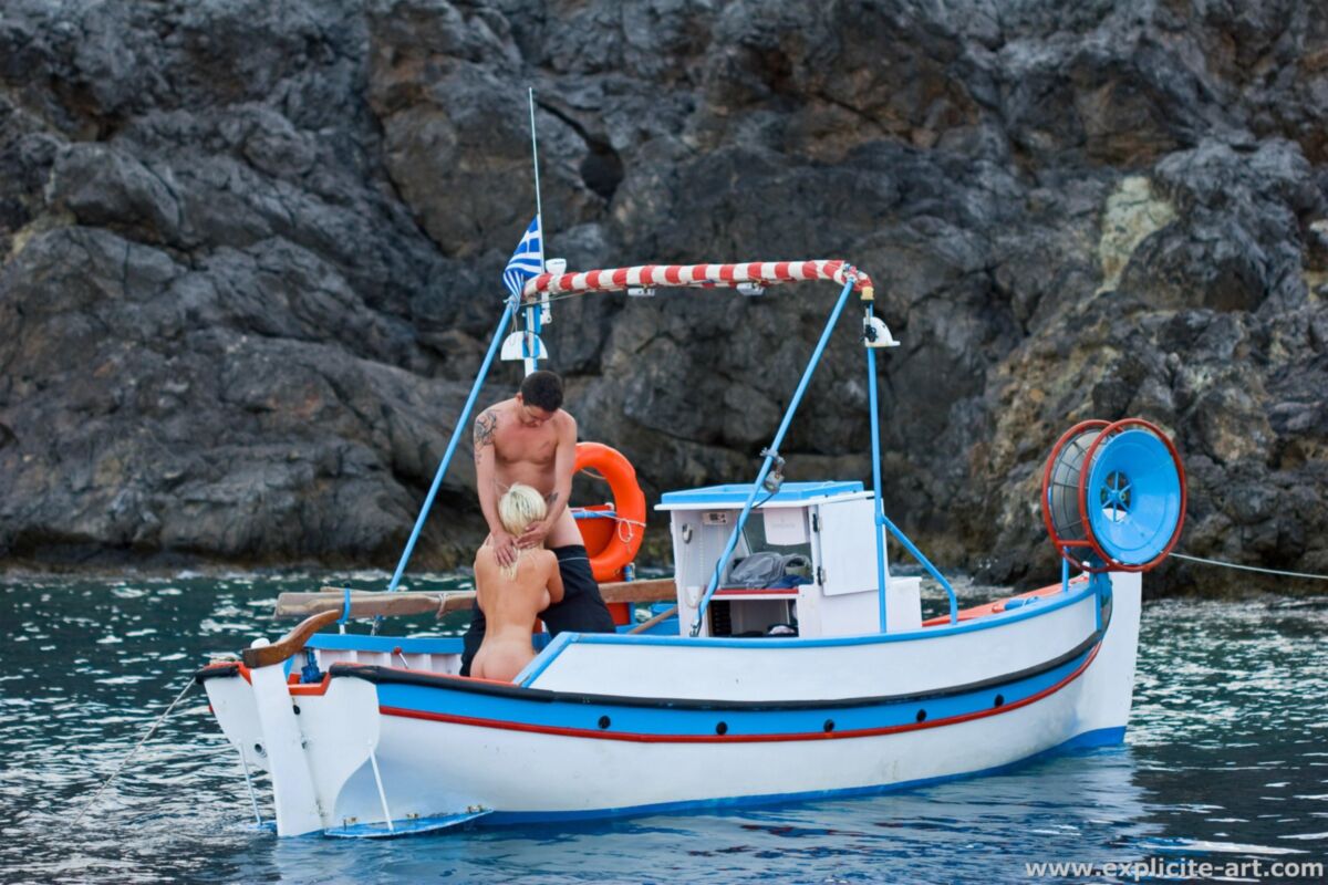 Montre Moi du Rose_orgasmes en plineine mer