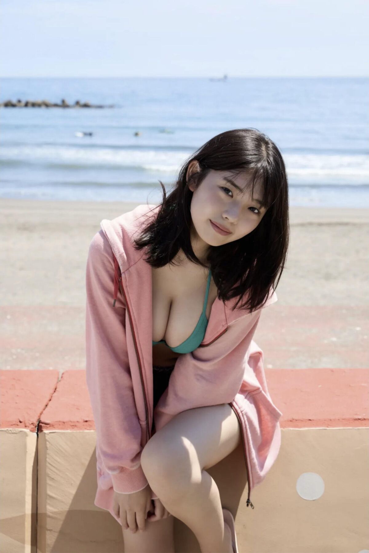 Kikuchi himena menina mensal