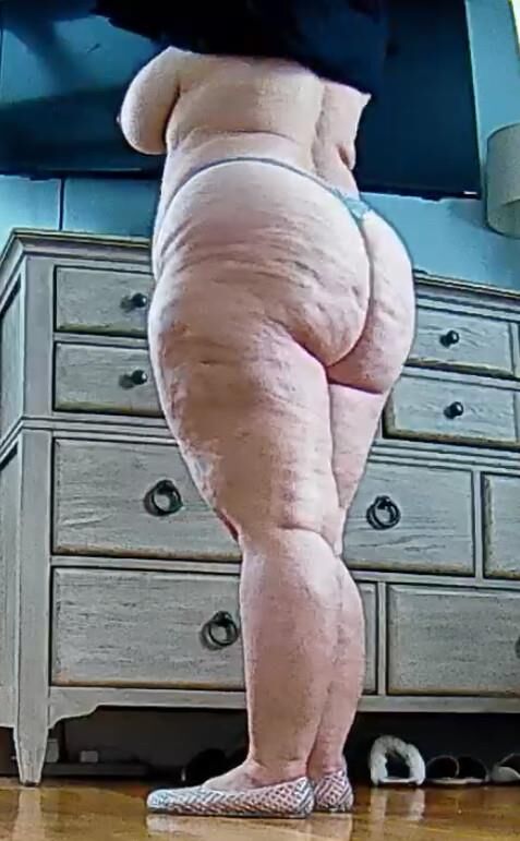 BBW Wife Getting Undressed