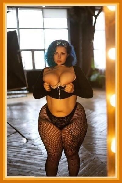Hott and Amazing Big Beautiful Women