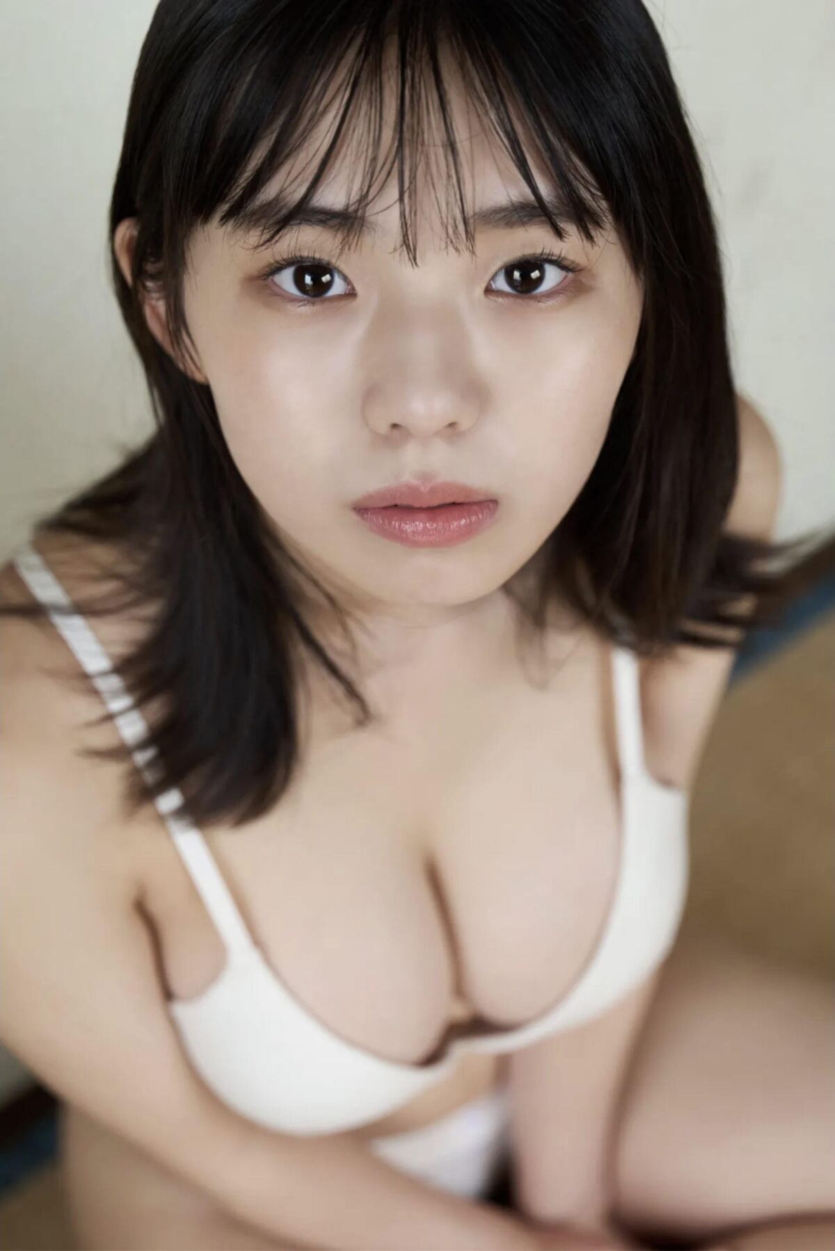 Kikuchi himena menina mensal