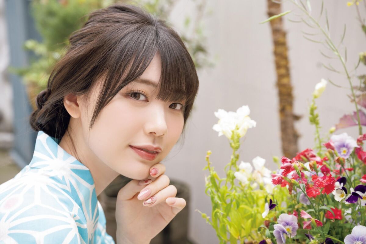 Mio Ishikawa luxúria no verão