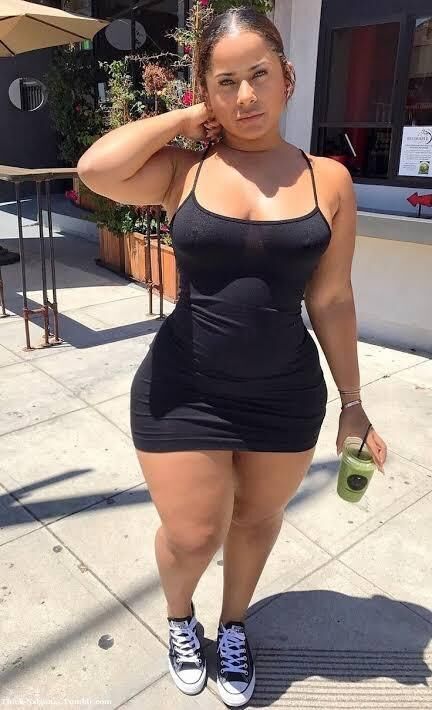 Ciera Rogers in The Wild CANDID Booy Pic