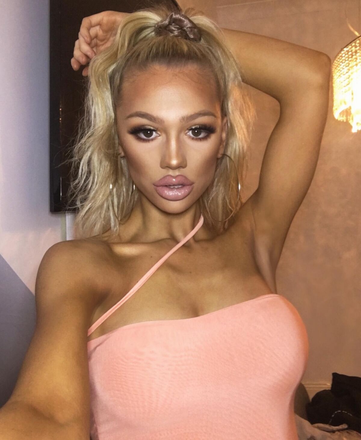 Chav Chav buckable hypersexualized