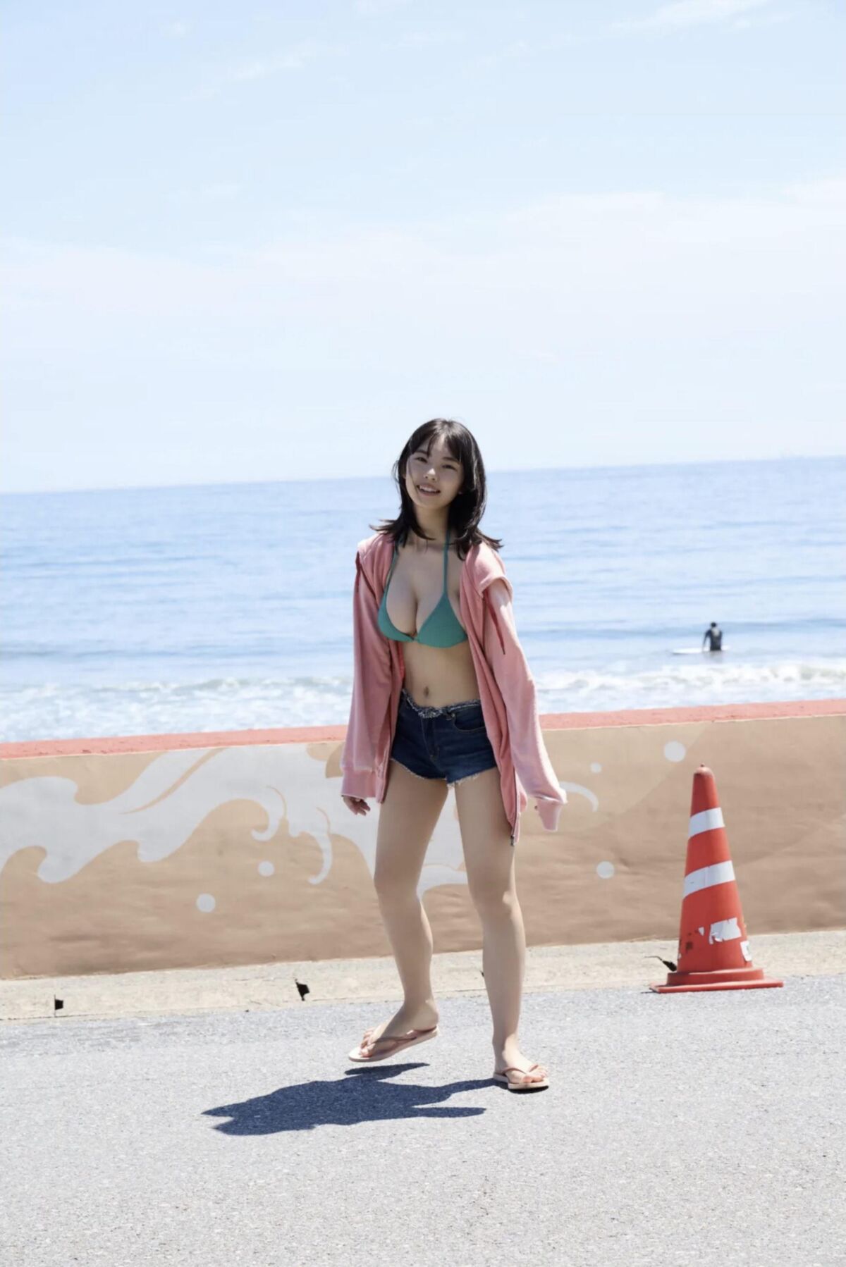 Kikuchi himena menina mensal