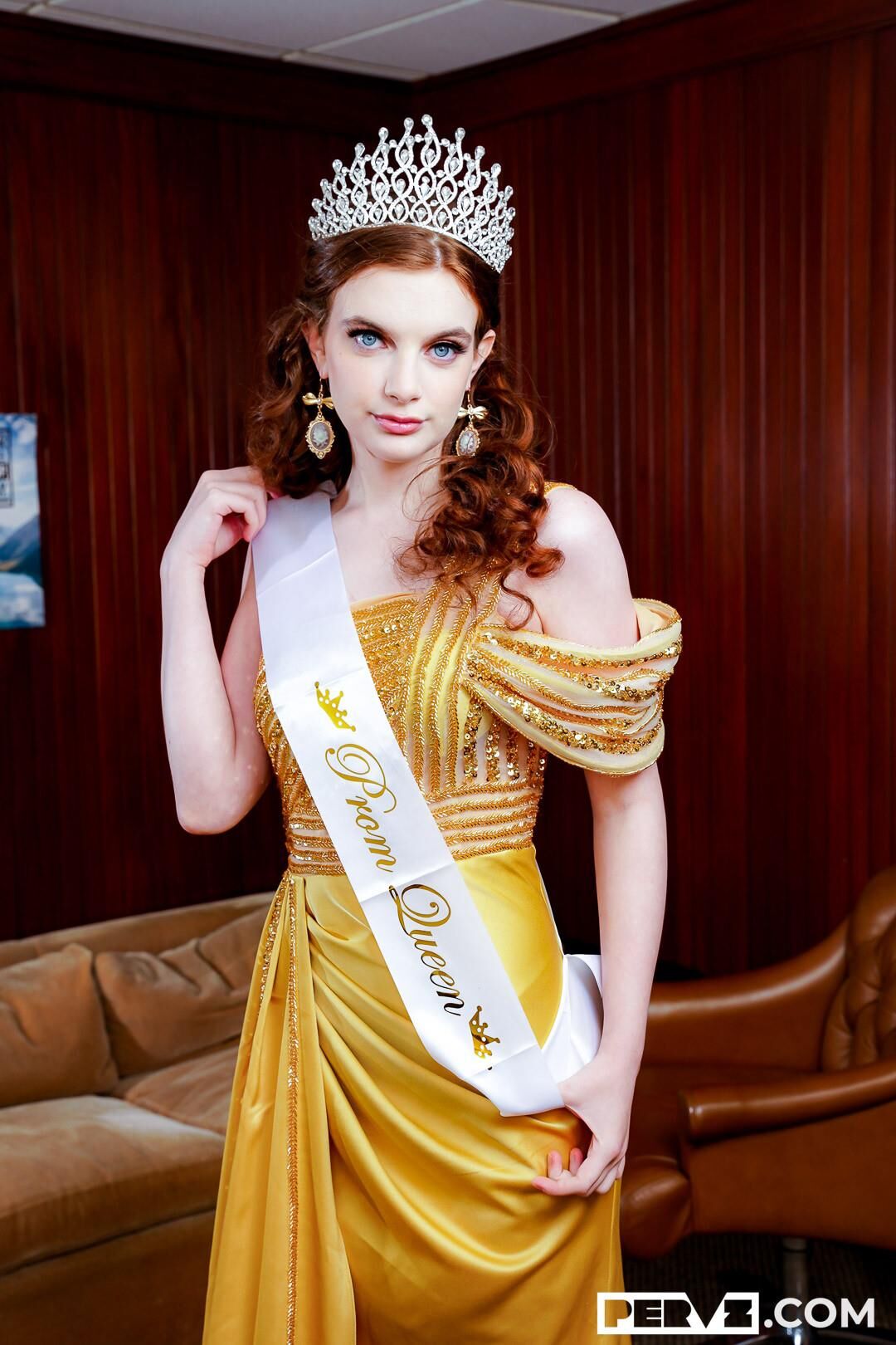 Marina Vaylor Yo Reality Check para uma rainha do baile malcriada