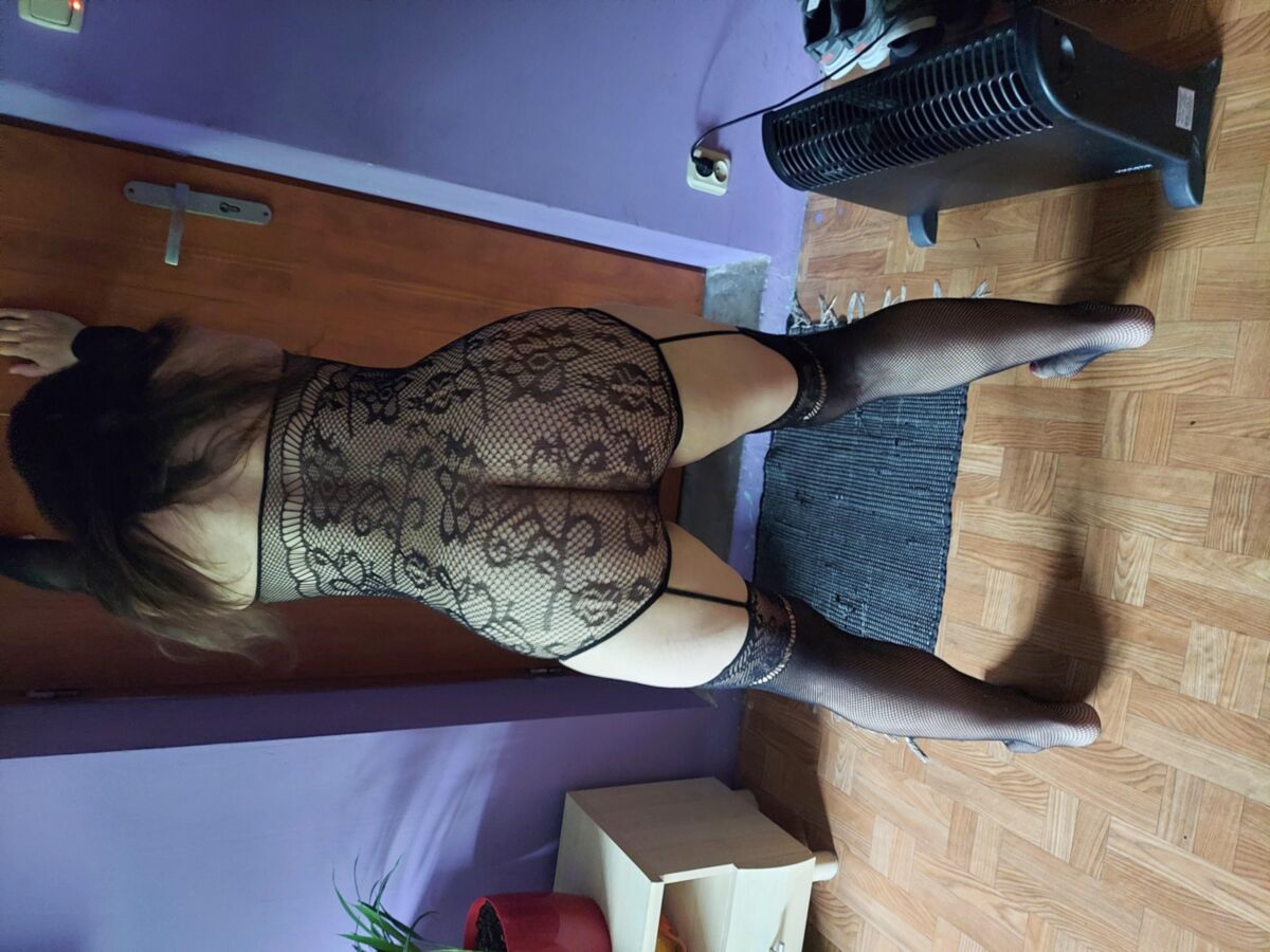 Anita Polish. 