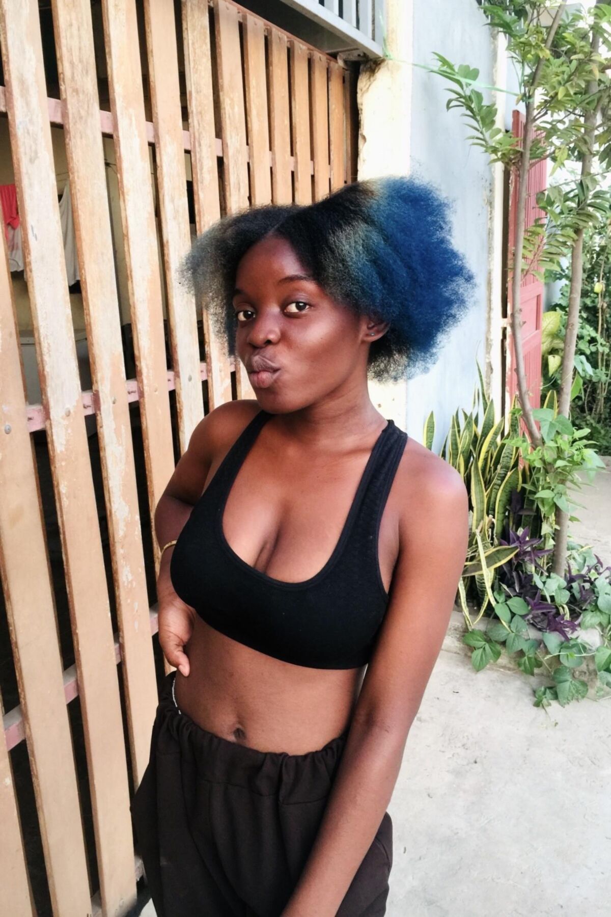  Ebony Beauty