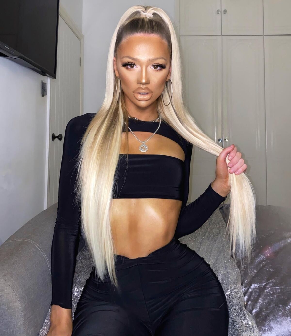 Chav Chav buckable hypersexualized