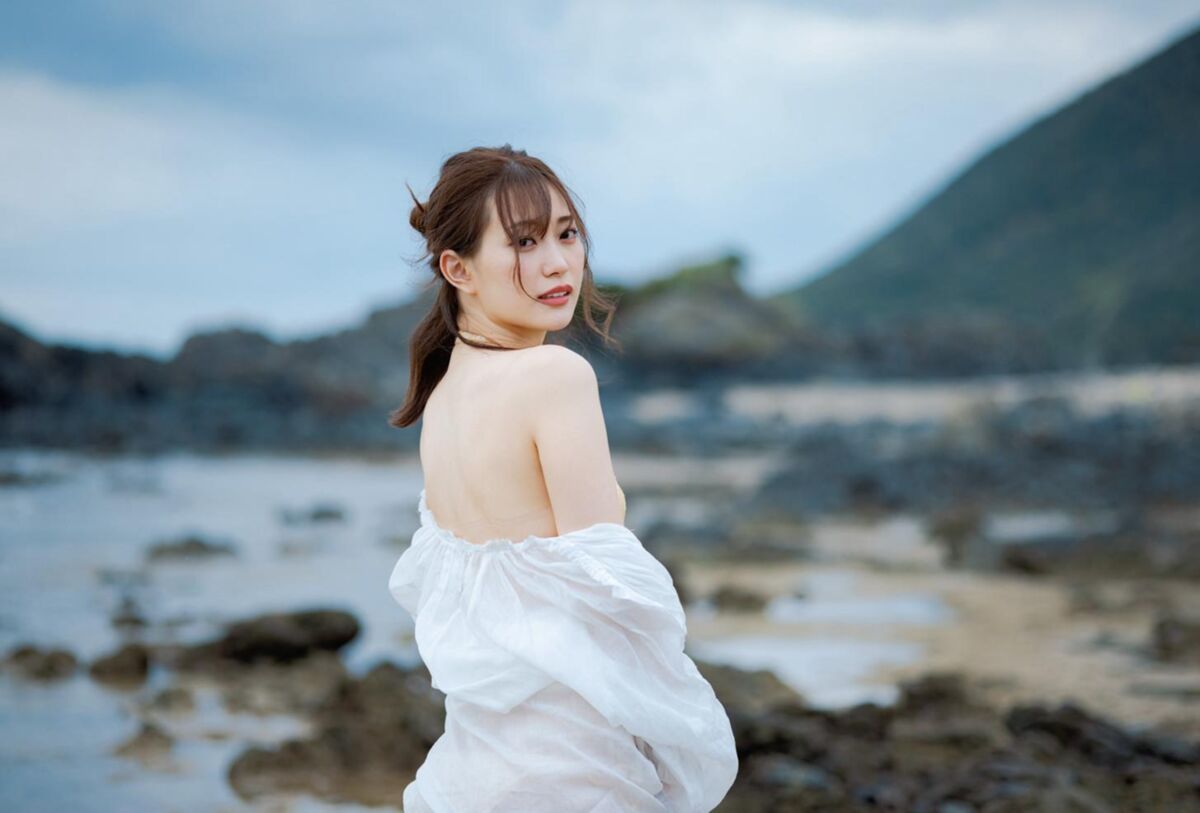 Akari Mitani Ravish