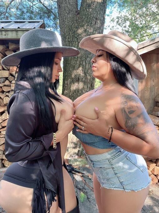Kinky diabla 