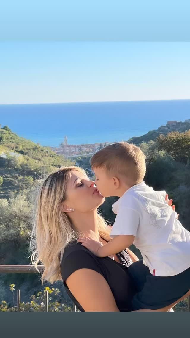 Elena Moldávia Vagata loira !!!