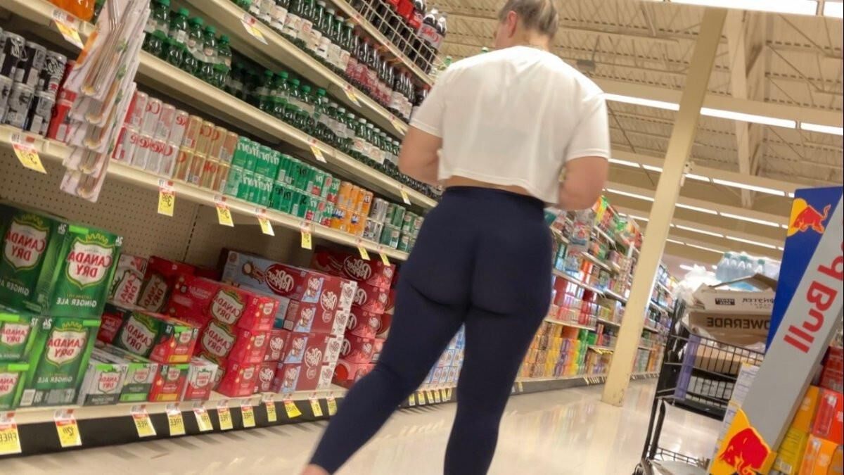 Candide wedgie blonde chaud