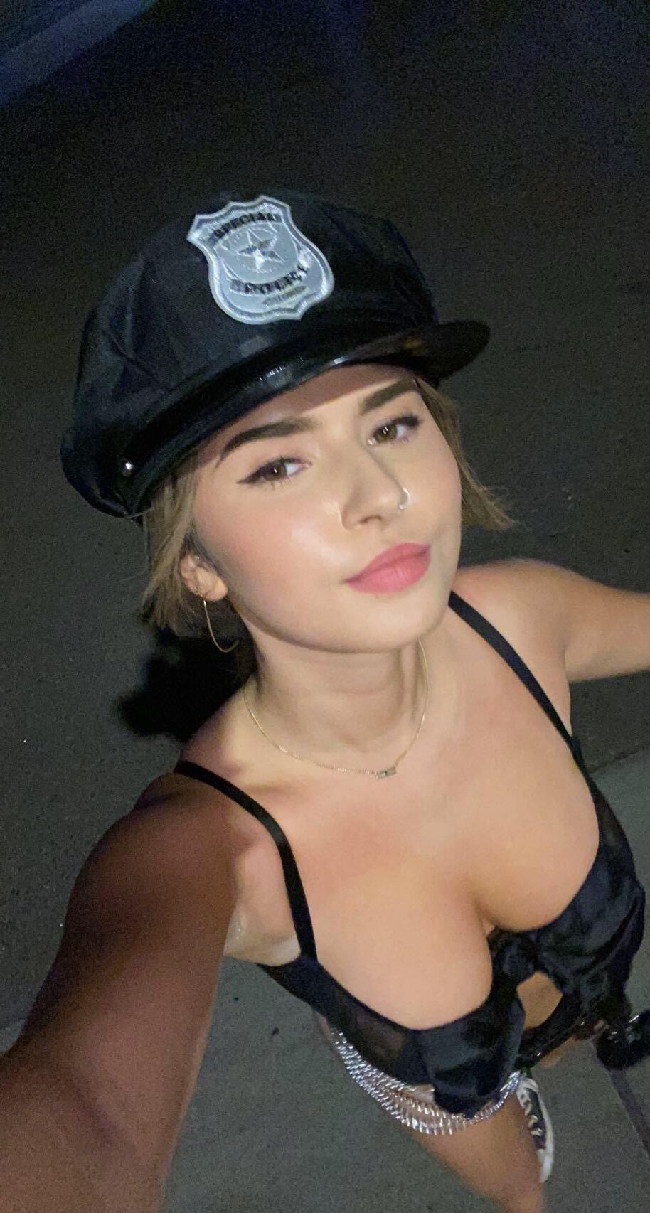 Titty baise pute Heather