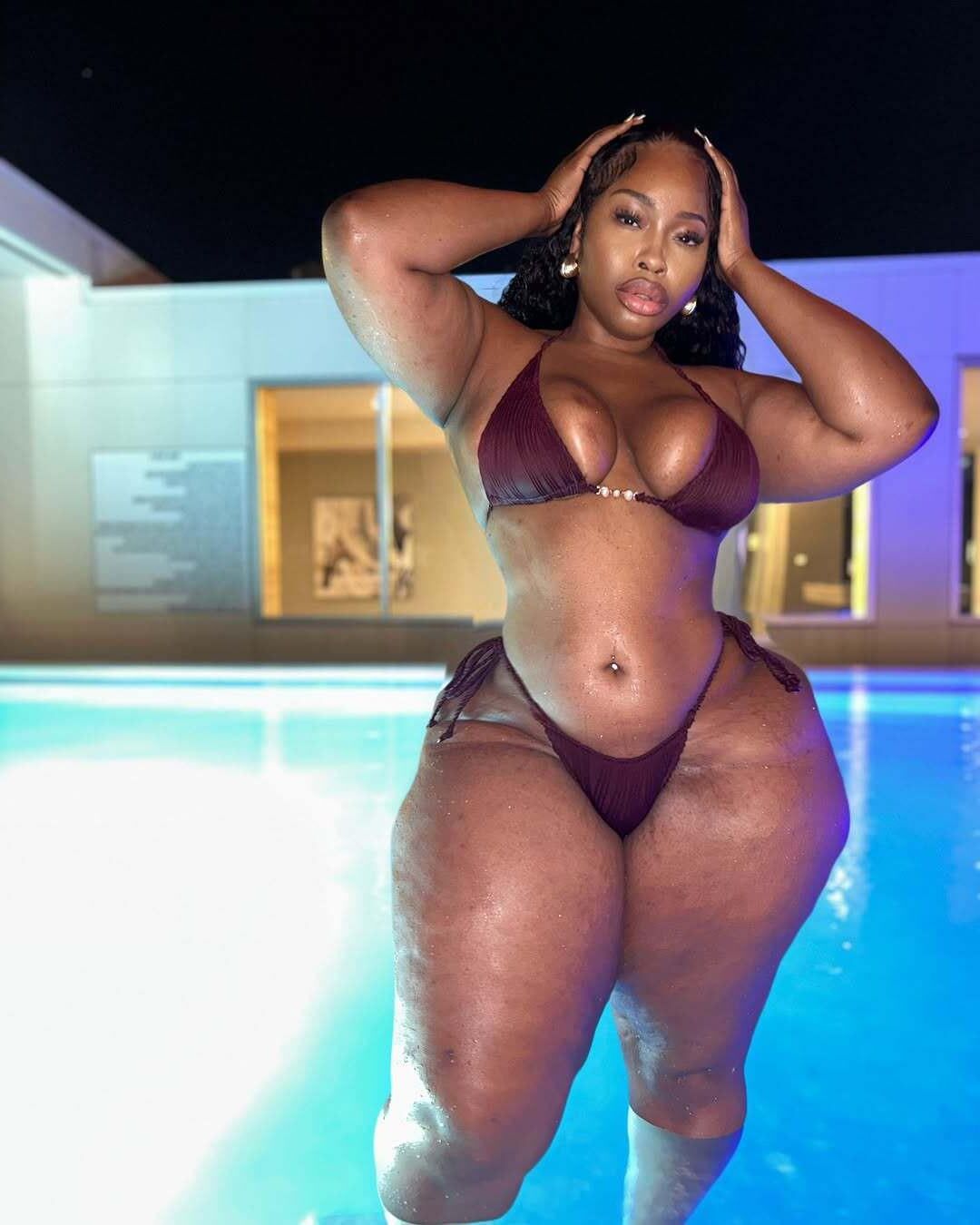 Big booty ebony for gangbang