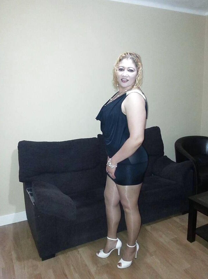 pantyhose latina mature non nude