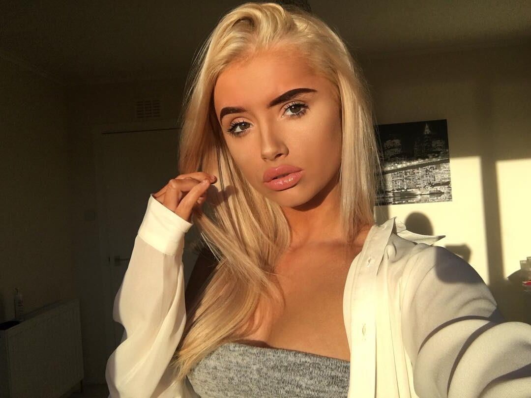 Chav Chav buckable hypersexualized