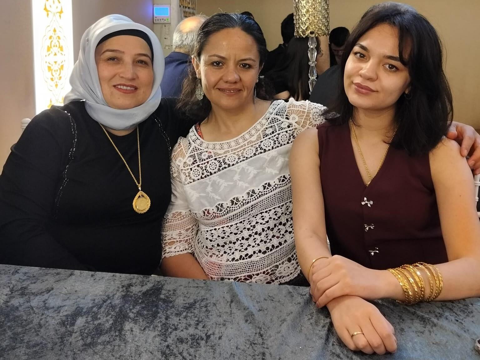 Türkische reife Dame Bild