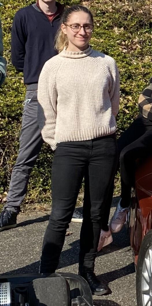 Maeva, salope qui a trompé son petit ami pendant des années