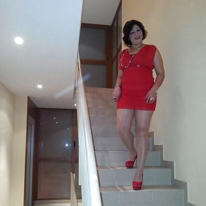 pantyhose latina mature non nude