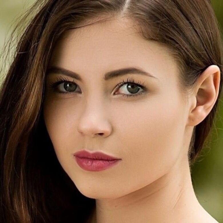 Hilary C aka Jenna Hot Pics seulement