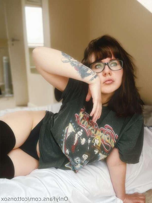 (Algodão) Sox ou (inverno) Nerdy de/criador de conteúdo