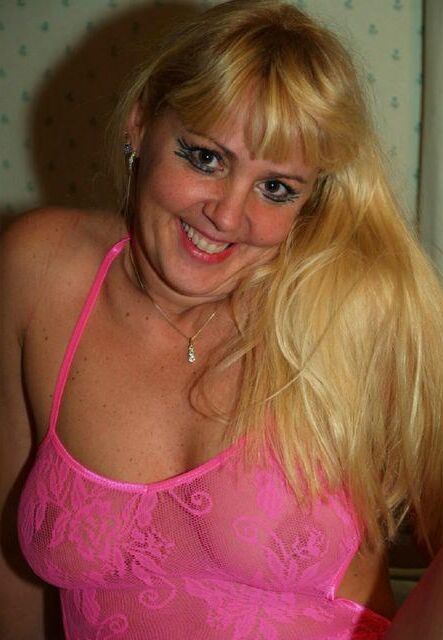 Esposa loira vagabunda