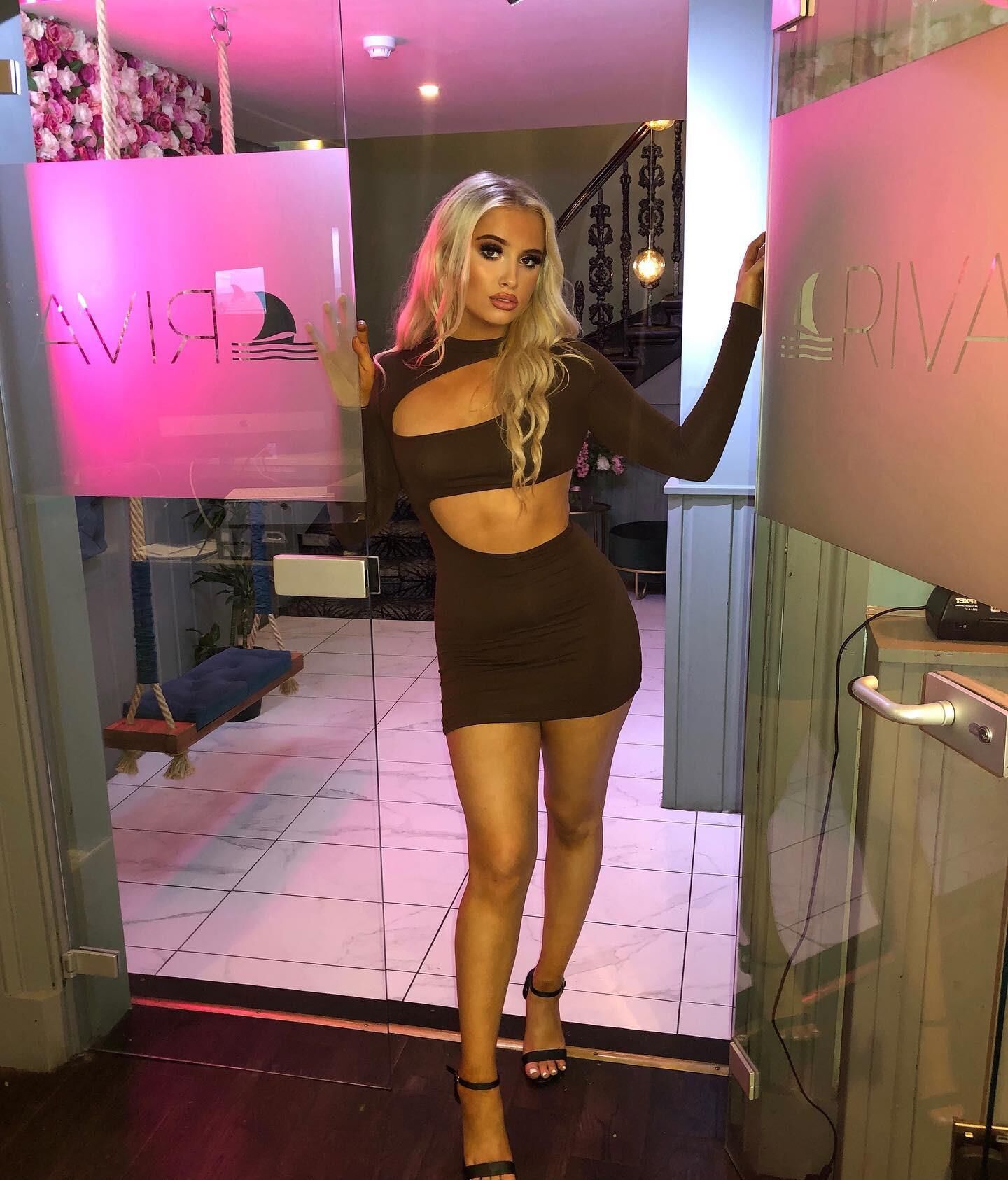 Chav Chav buckable hypersexualized