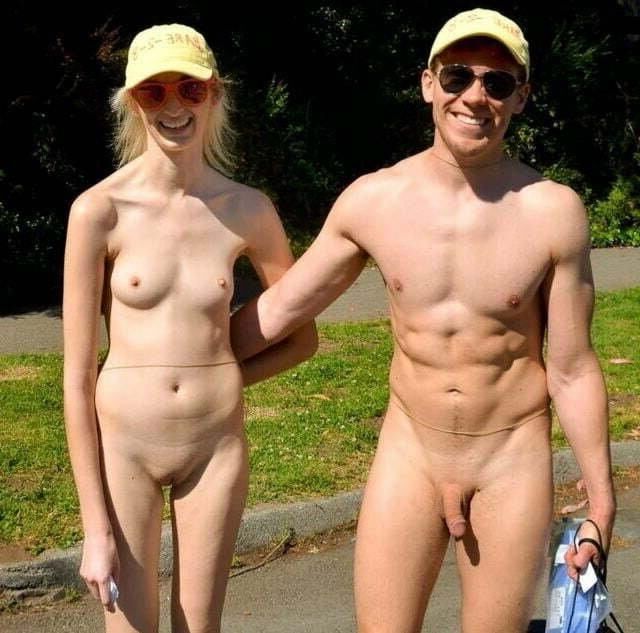 Casal nudista