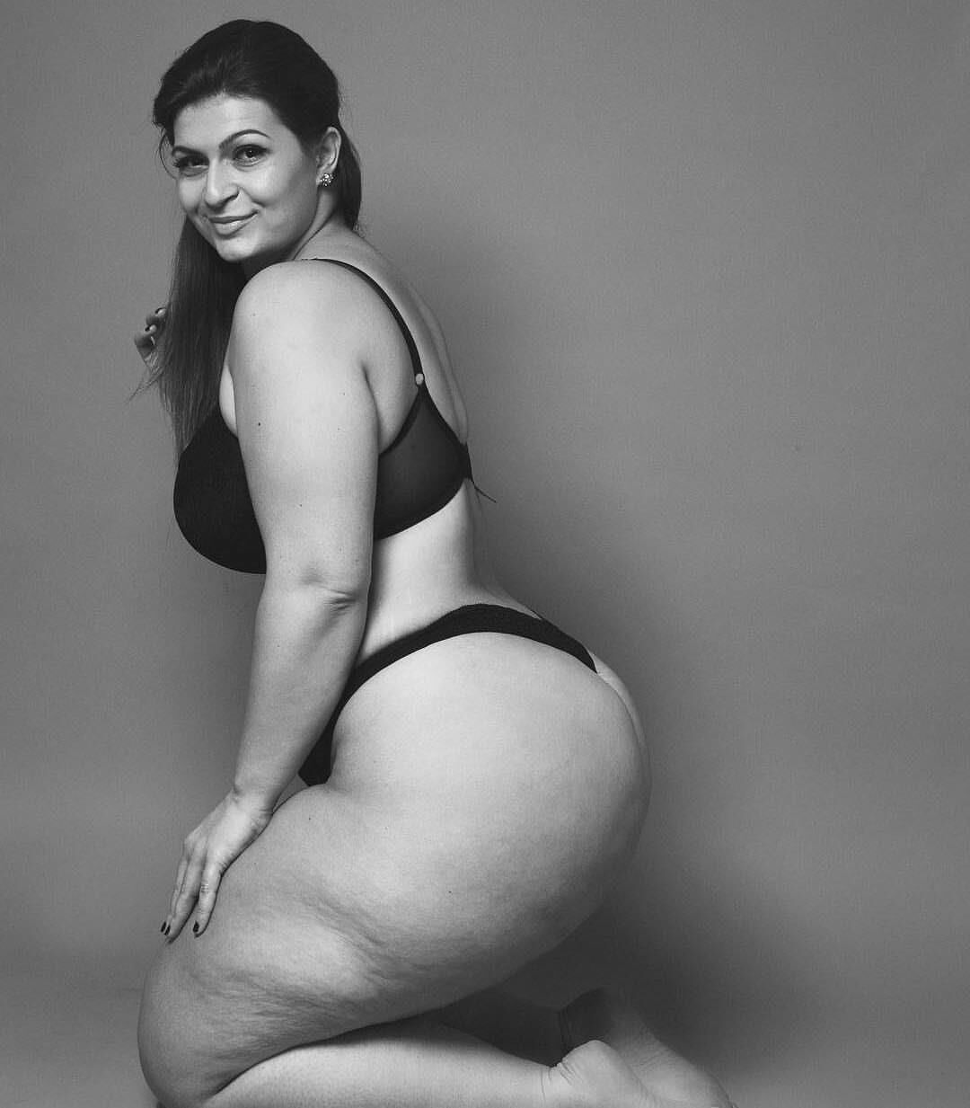 Ioana chira lencería