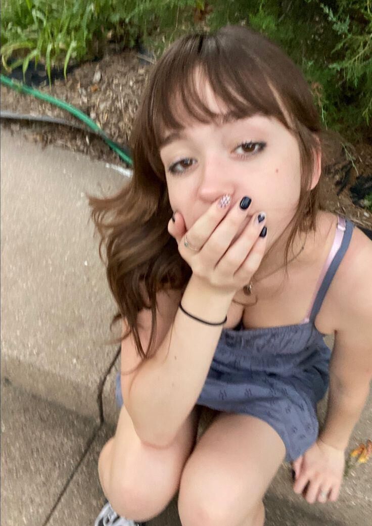 P Interesse em foco de beleza em jovens homewreckers
