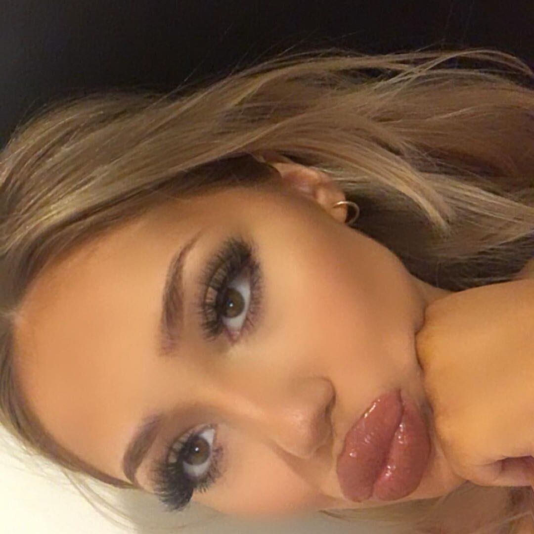 Chav Chav buckable hypersexualized