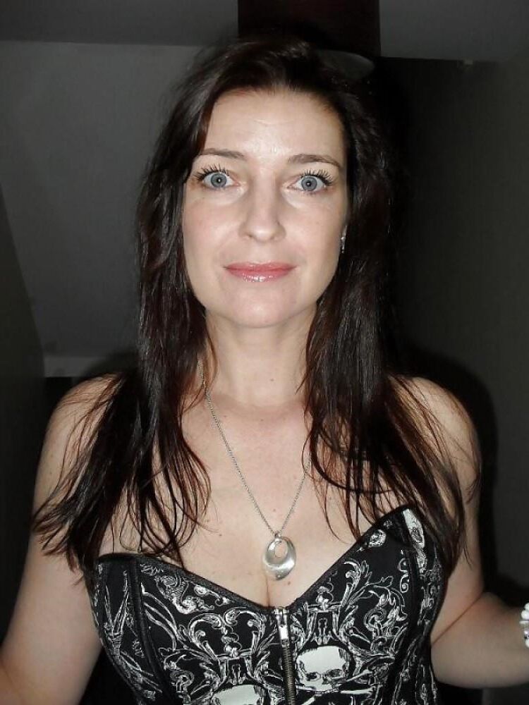 Dee Hot Wife Amateur Interracial #