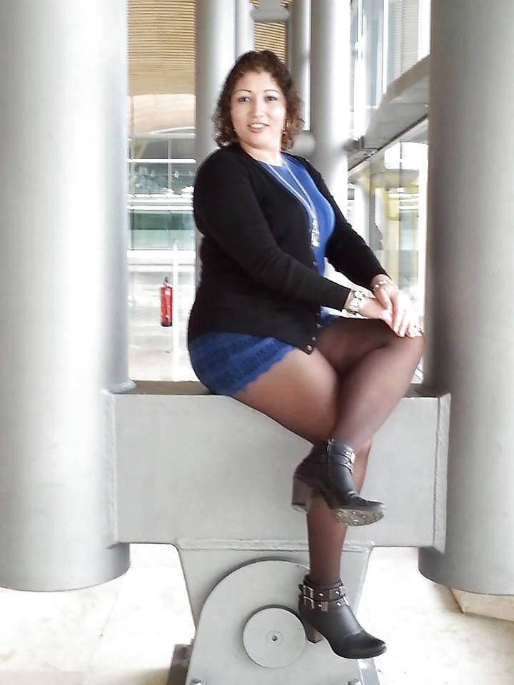 pantyhose latina mature non nude